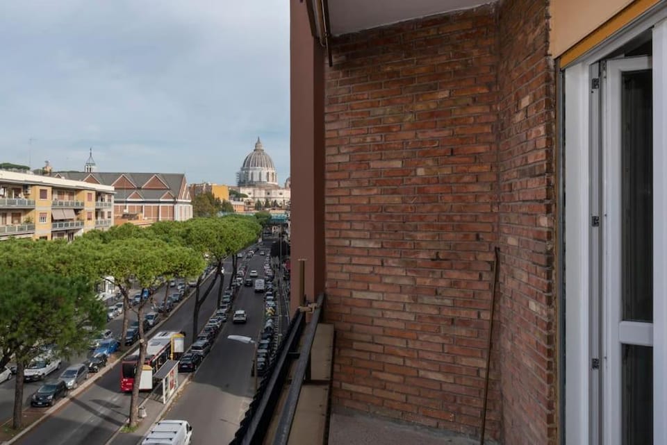 Vatican Dome View Apartment Apartment in Rome