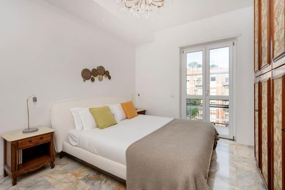 Vatican Dome View Apartment Apartment in Rome