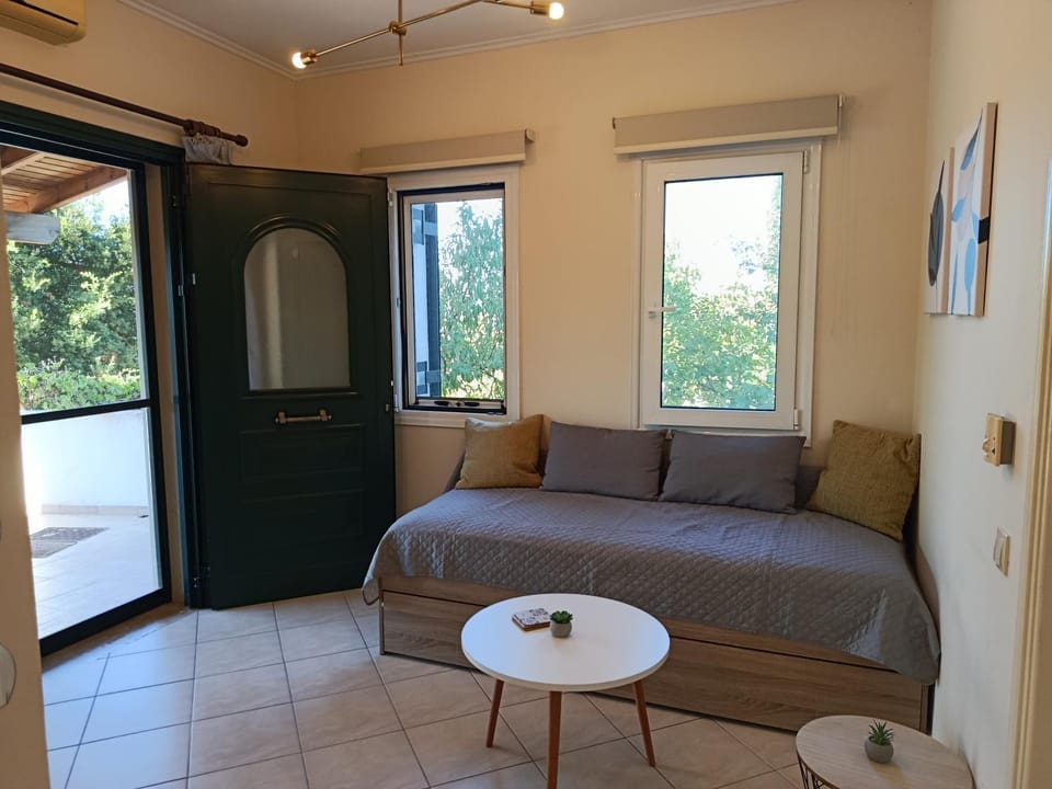 Kanali Hill Apartment Apartment in Corfu