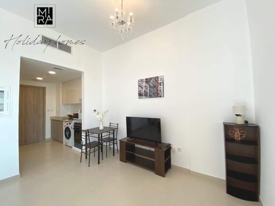 Dining area, kitchen