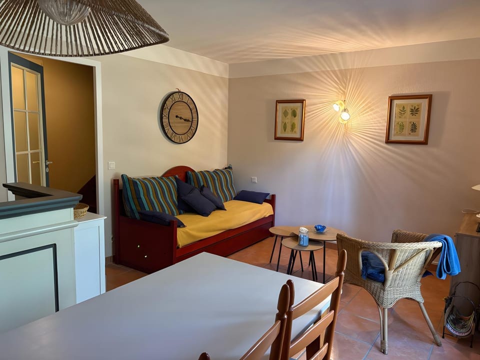 Property building, Living room
