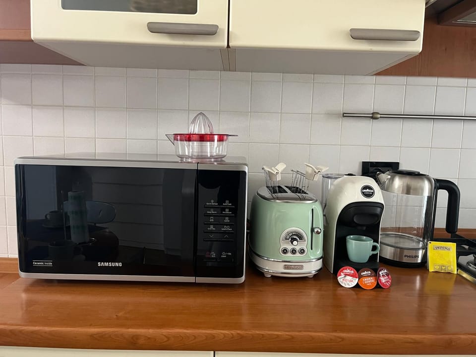 Coffee/tea facilities, Kitchen or kitchenette, minibar, toaster
