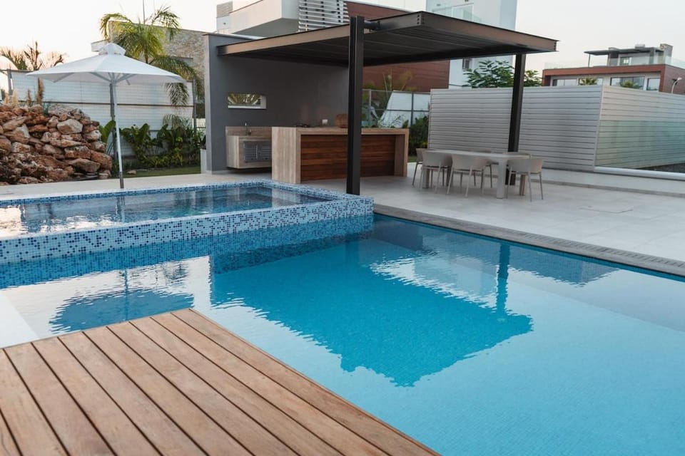 Patio, Swimming pool