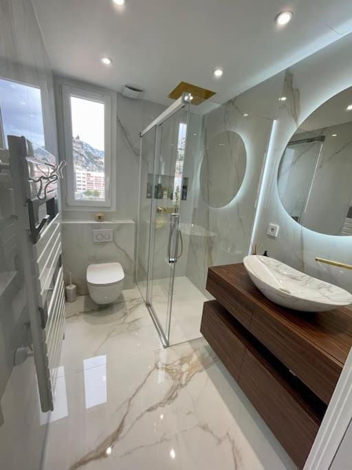 Shower, Bathroom