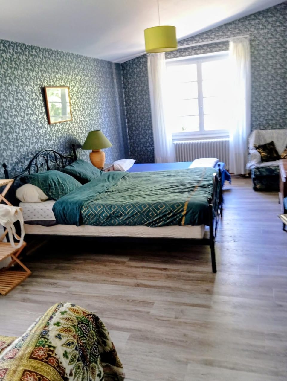 Bed, Photo of the whole room