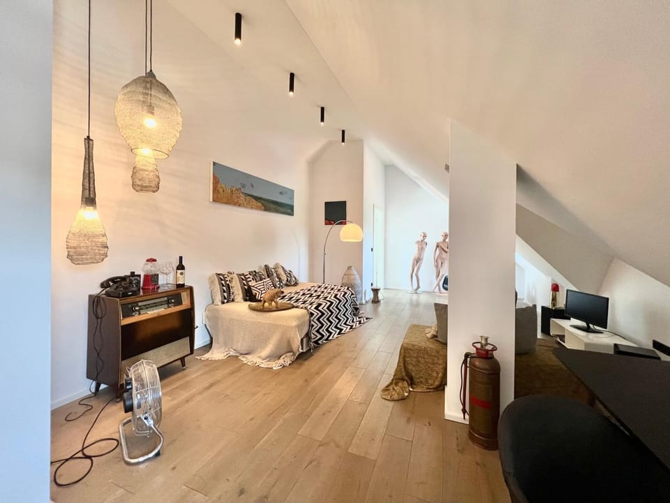 100m² Office Loft 10 Min von Würzburg Stadtmitte Apartment in Bavaria