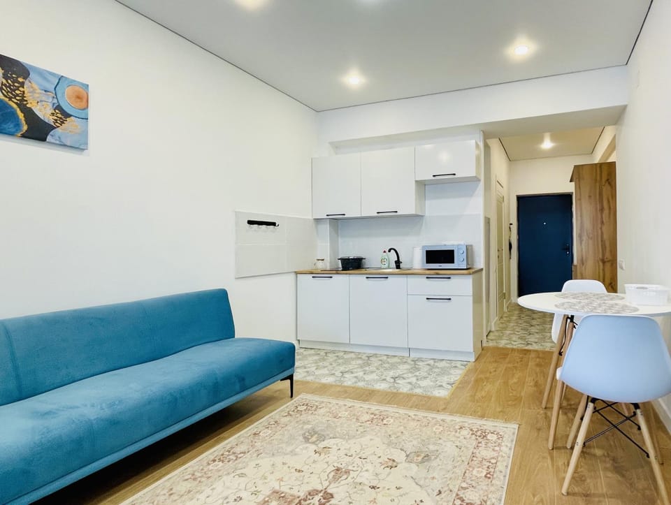 Seating area, minibar, stove