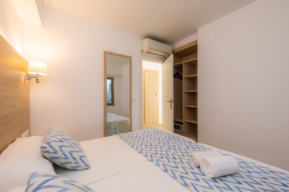 Property building, Living room, Bedroom
