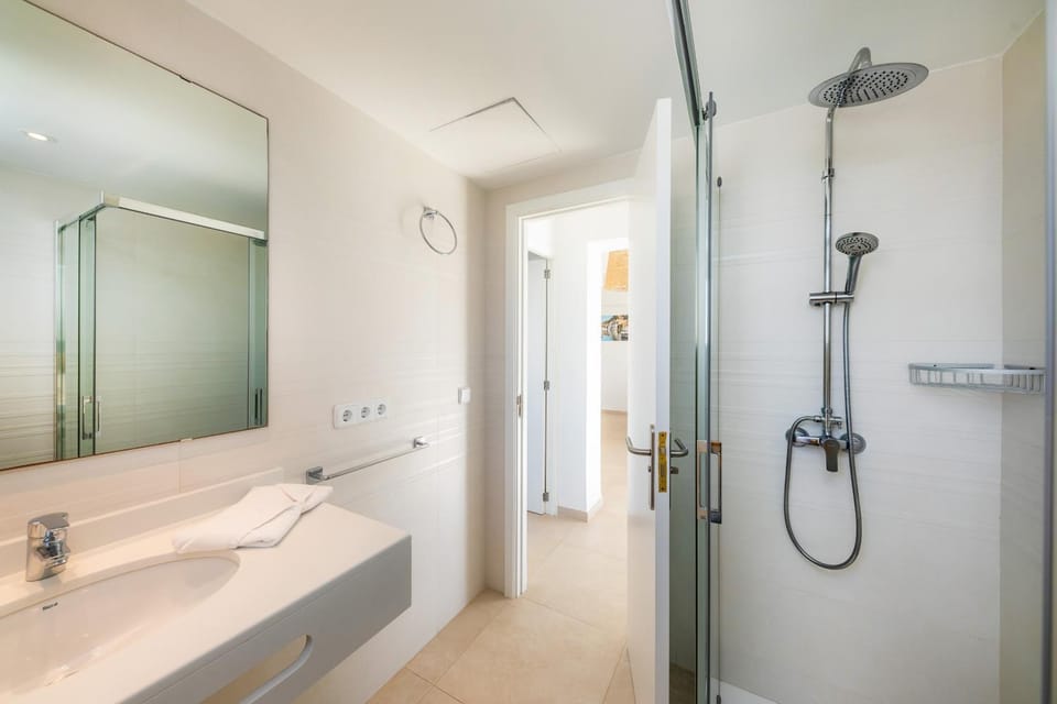 Bathroom, Living room