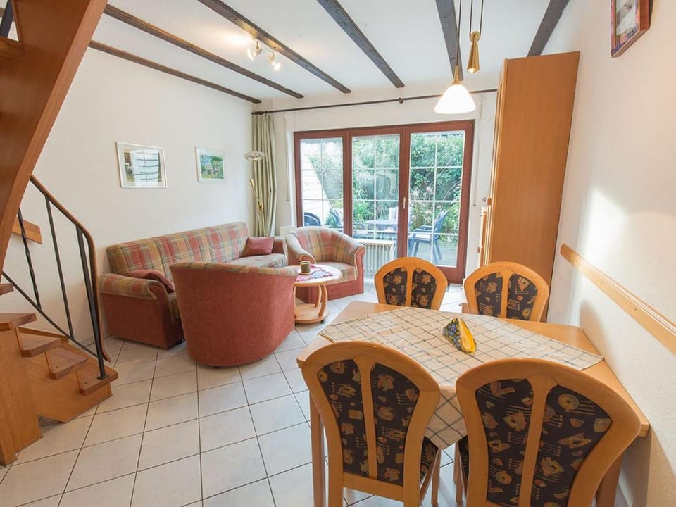 Photo of the whole room, Seating area, Dining area