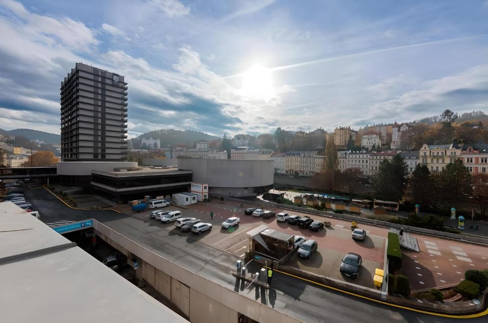 Neighbourhood, City view