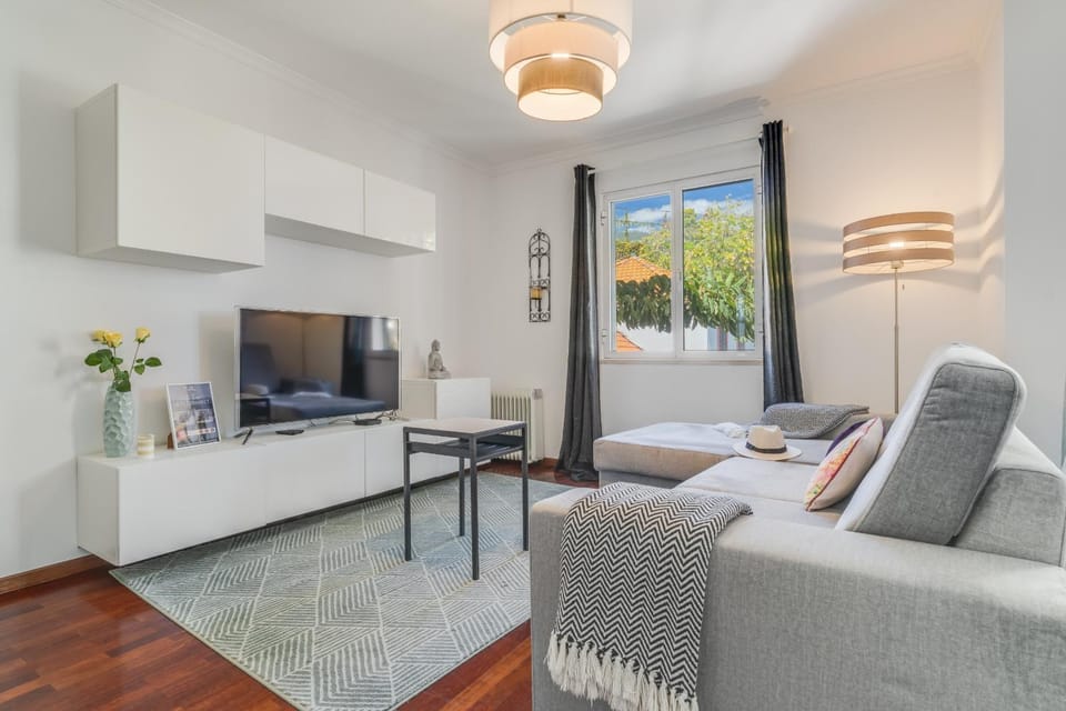 Communal lounge/ TV room, Living room