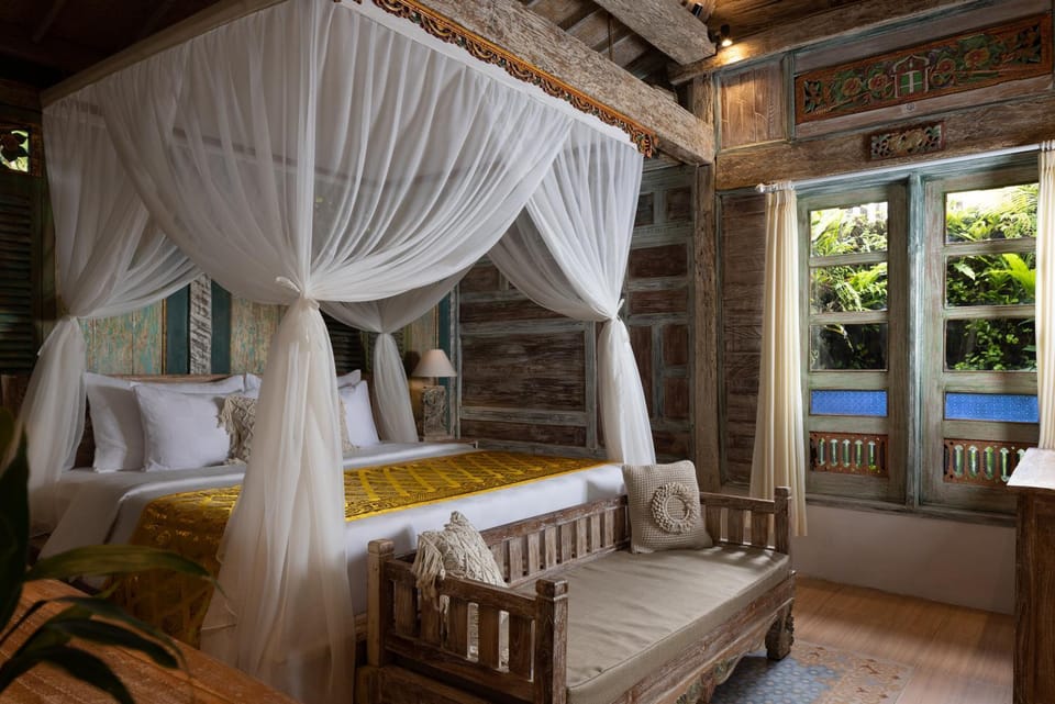 Bed, Photo of the whole room, Decorative detail, Bedroom