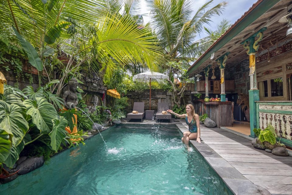 Property building, Day, People, Garden, Garden view, Pool view, Swimming pool, Swimming pool