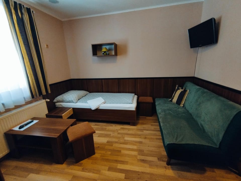 Turistická ubytovňa BUCK** Bed and Breakfast in Slovakia