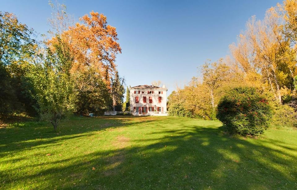 Property building, Garden