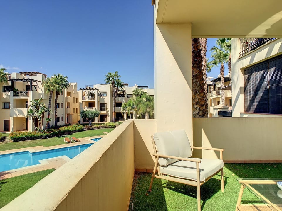 Balcony/Terrace, Pool view