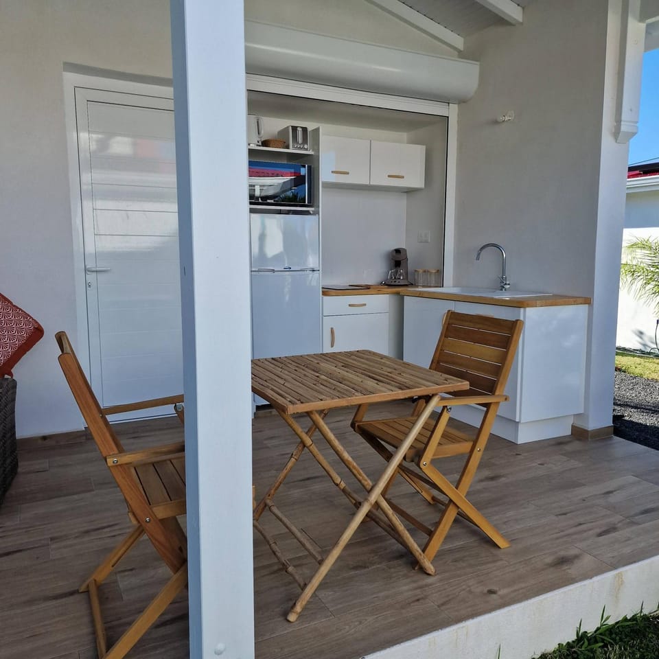 Patio, Kitchen or kitchenette