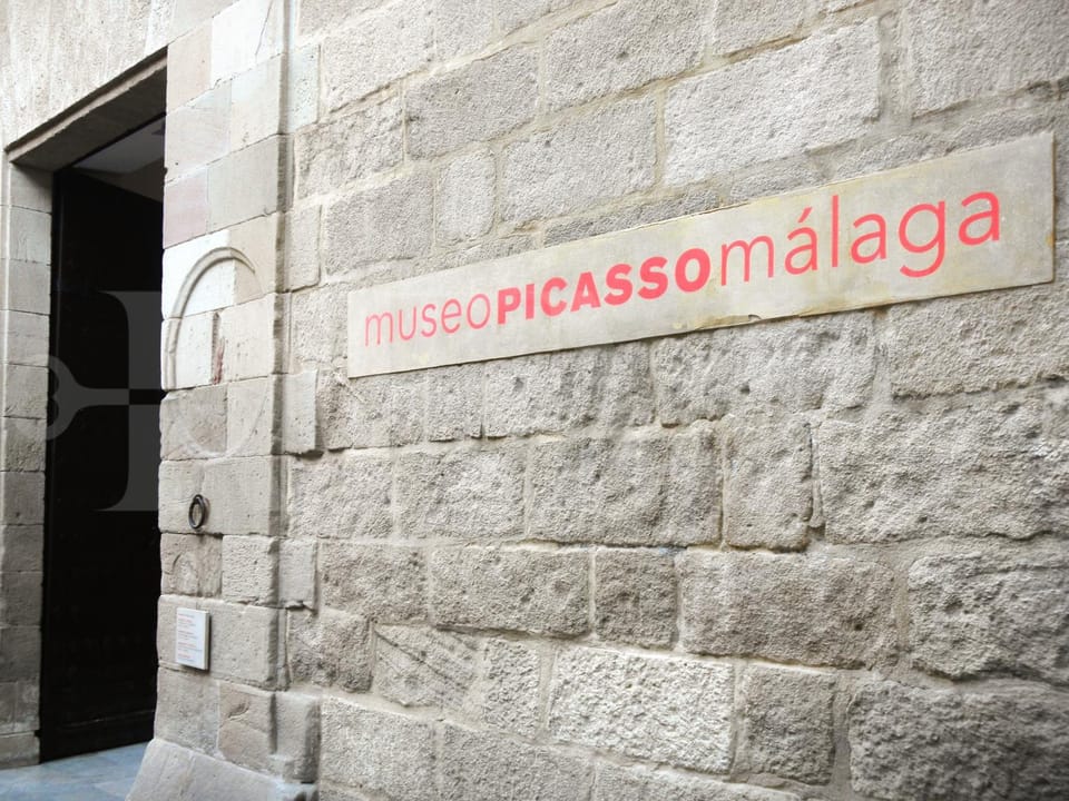 Suite Pablo Picasso Inspired REMS Apartment in Malaga