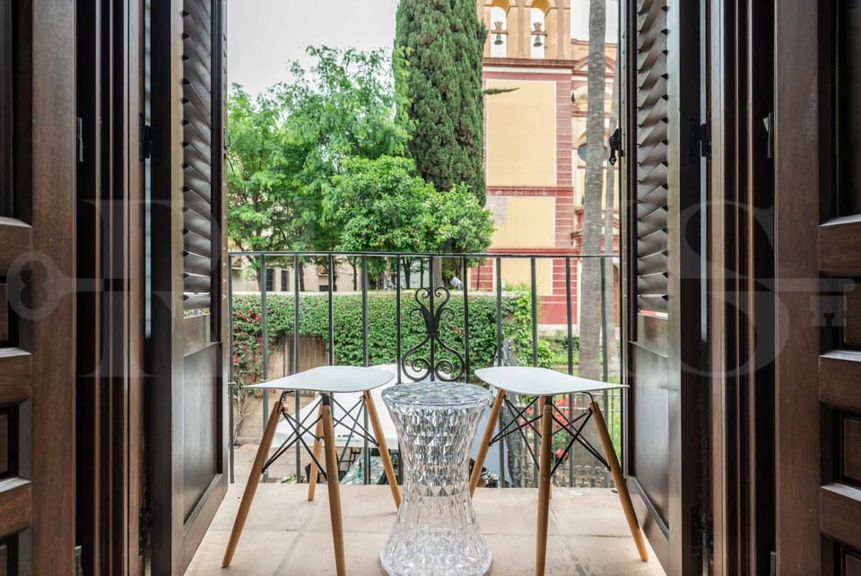 Suite Pablo Picasso Inspired REMS Apartment in Malaga
