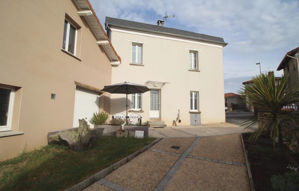 Property building, Garden view