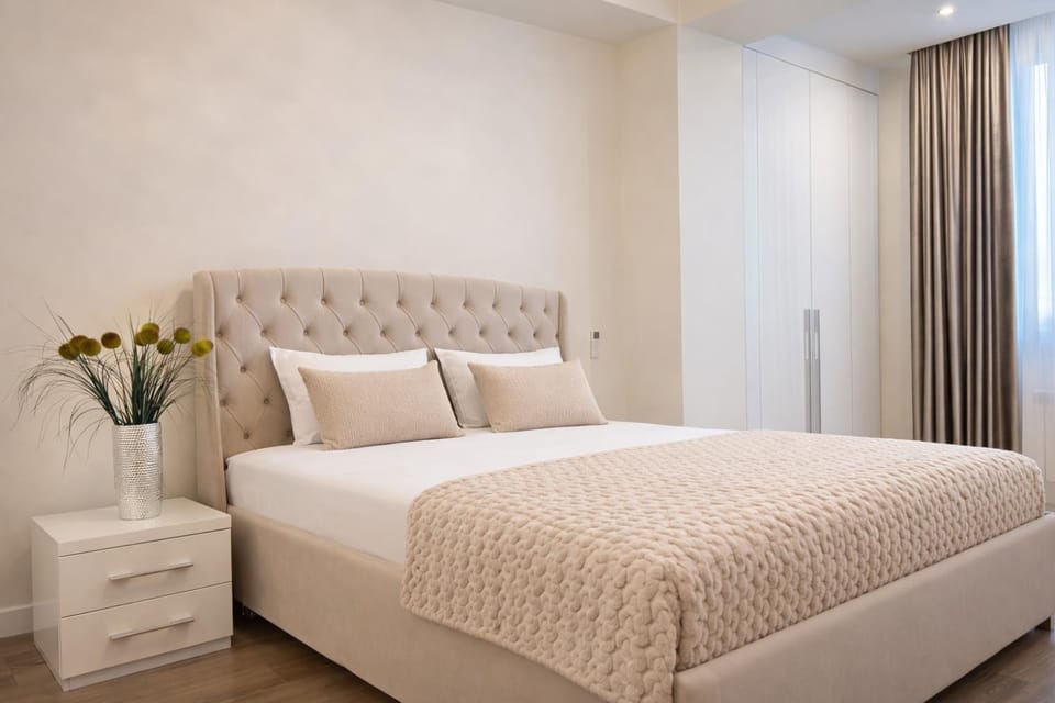 Bed, Bedroom