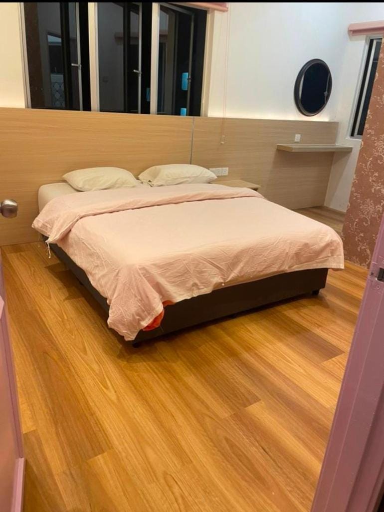 Cameron Homestay Adik Aisyah Purple Romance for Islam Apartment in Tanah Rata
