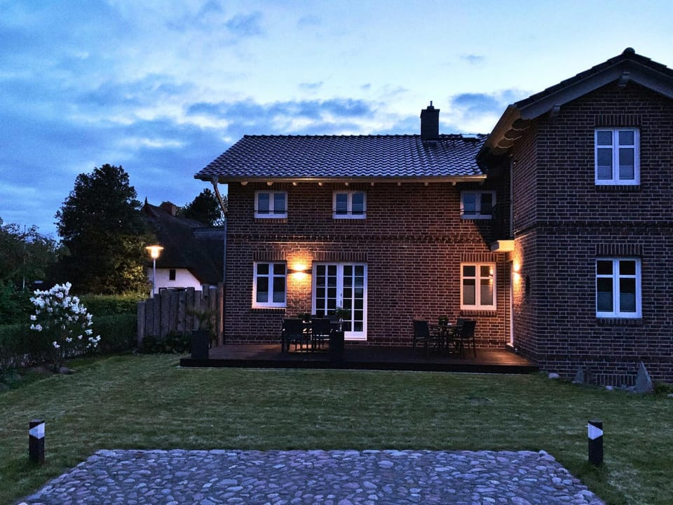Property building, Night