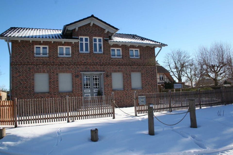 Property building, Winter
