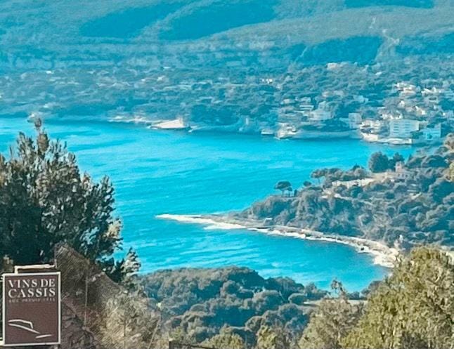 Appartement au cœur de cassis avec jardin Apartment in Cassis