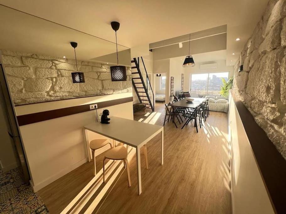 TV and multimedia, Kitchen or kitchenette, Living room, Dining area