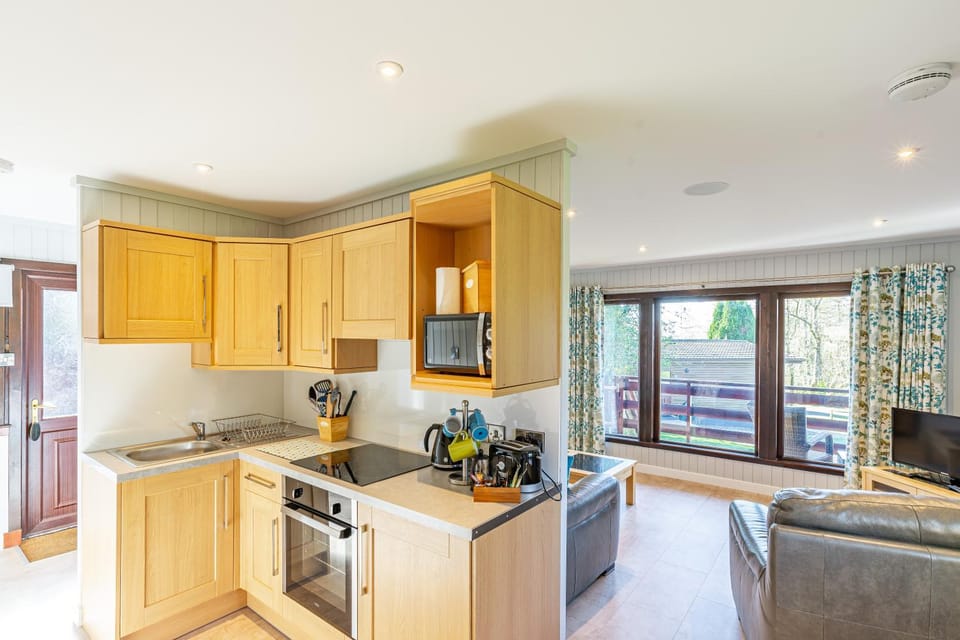 TV and multimedia, Kitchen or kitchenette, oven, pet friendly, stove, toaster