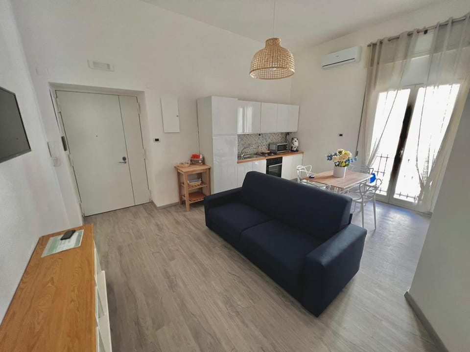 TV and multimedia, Kitchen or kitchenette, Living room, Dining area, minibar, pet friendly, stove