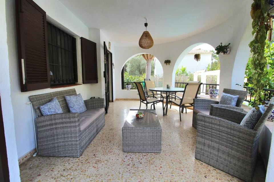 Chalet a 500m del mar House in Marina Baixa
