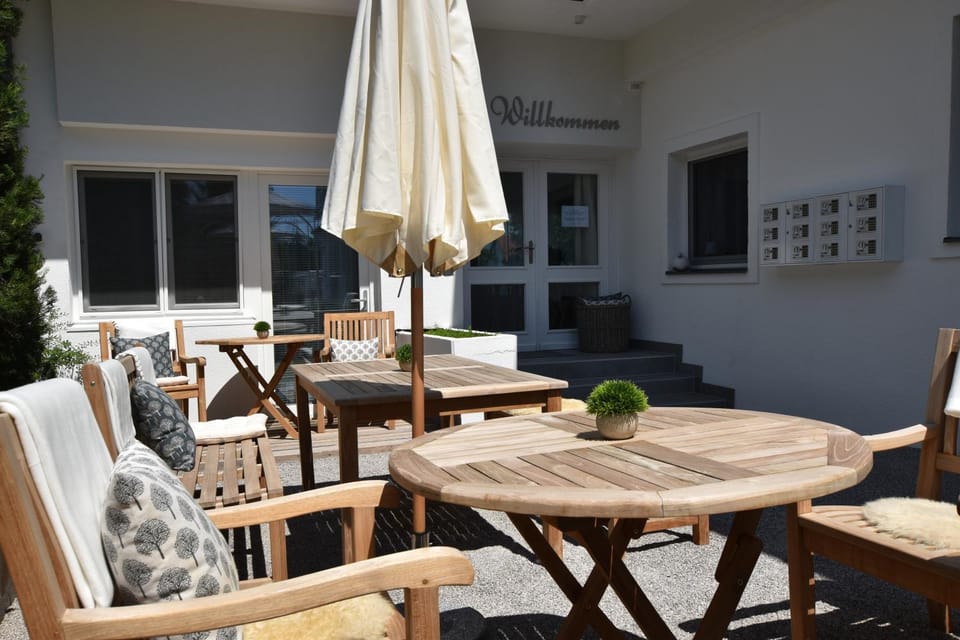 Garden, Balcony/Terrace