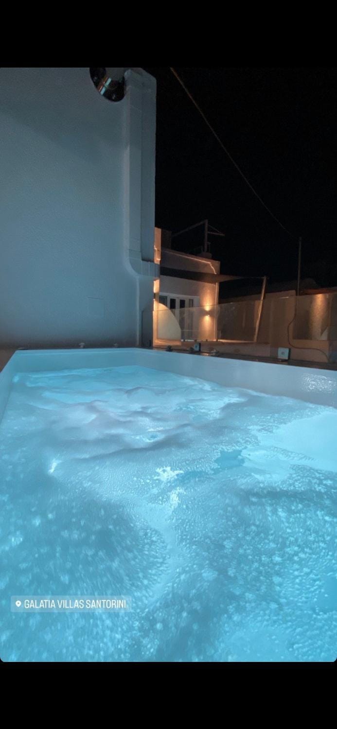 Galatia Villas Hotel in Thera
