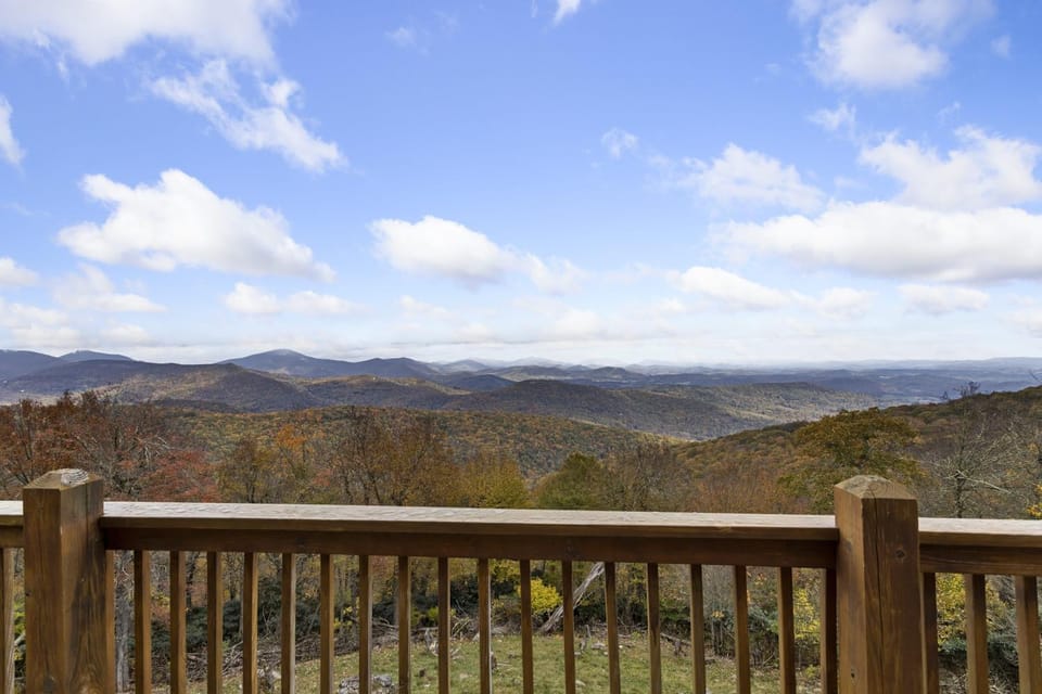Almost Heaven House in Brushy Fork