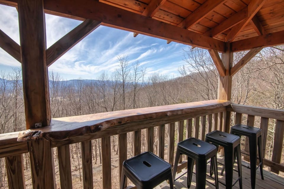 Beech View Retreat House in Watauga