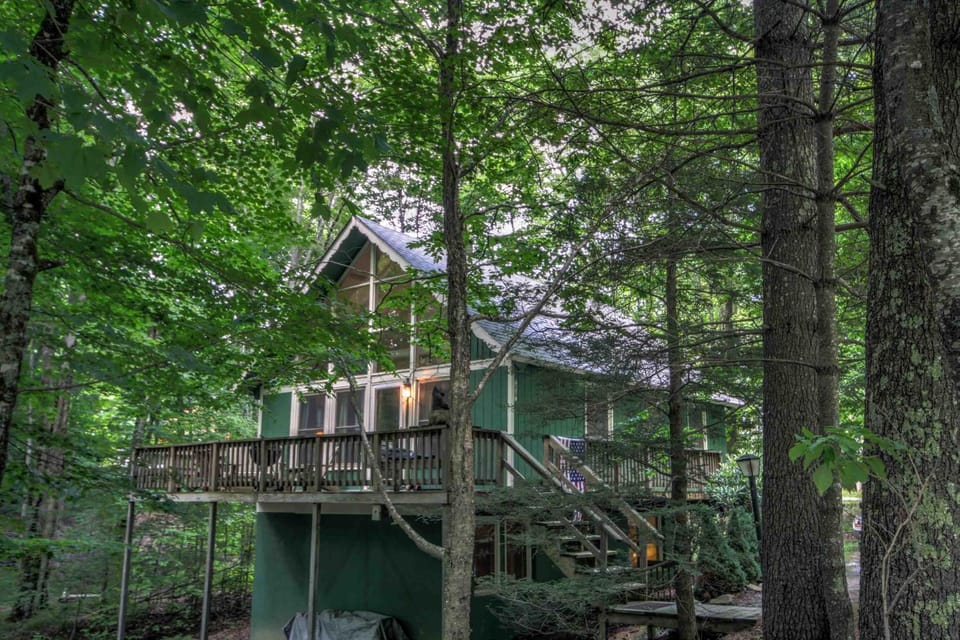 Benzine Farm Chalet in Beech Mountain
