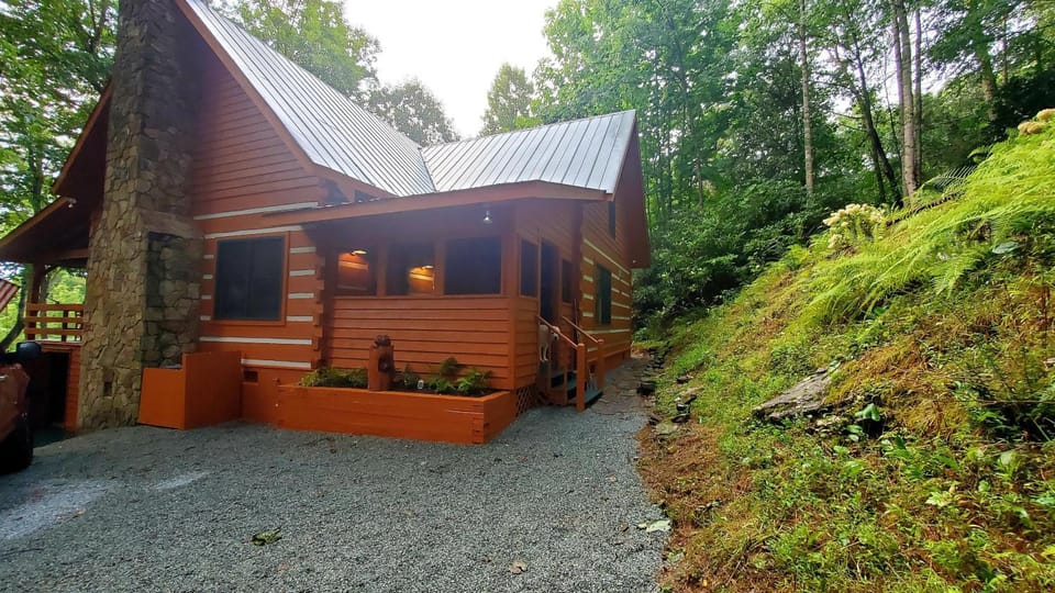Big Timber Creek Cabin Cabin in Watauga