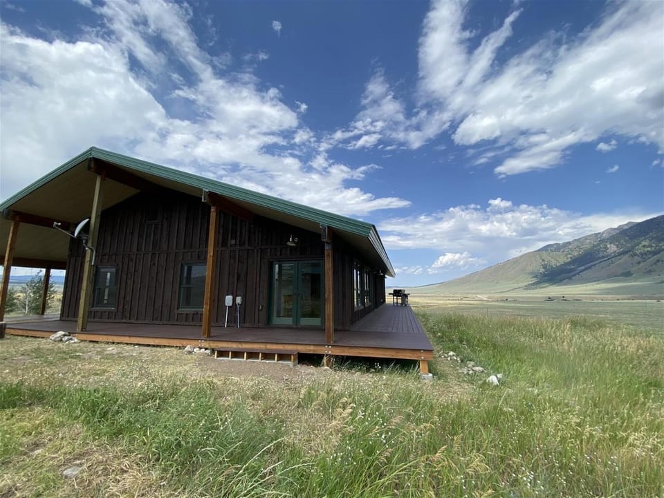 Madison Anglers House House in Idaho