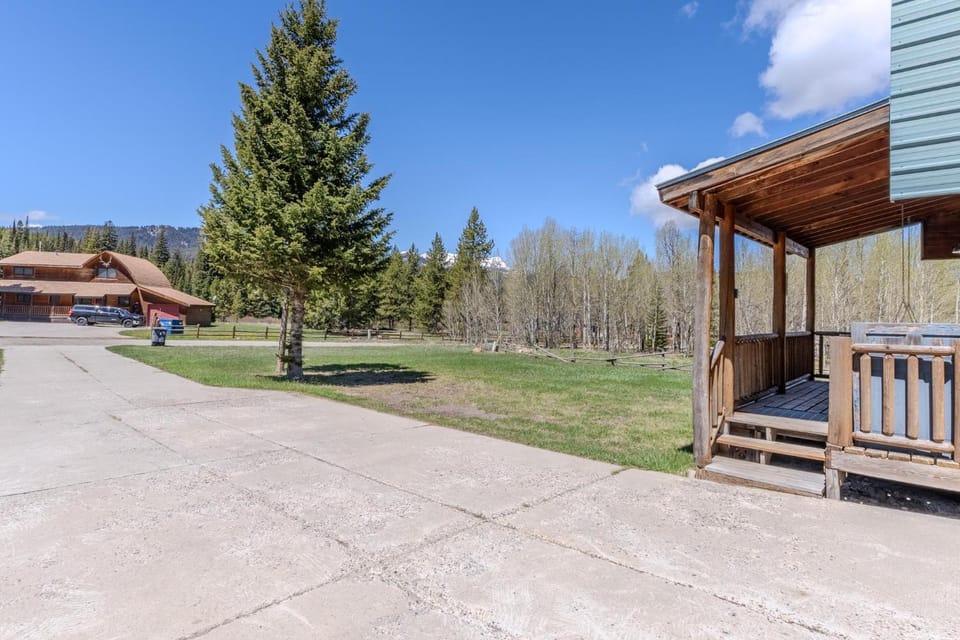 Blue Spruce Cabin Cabin in Idaho