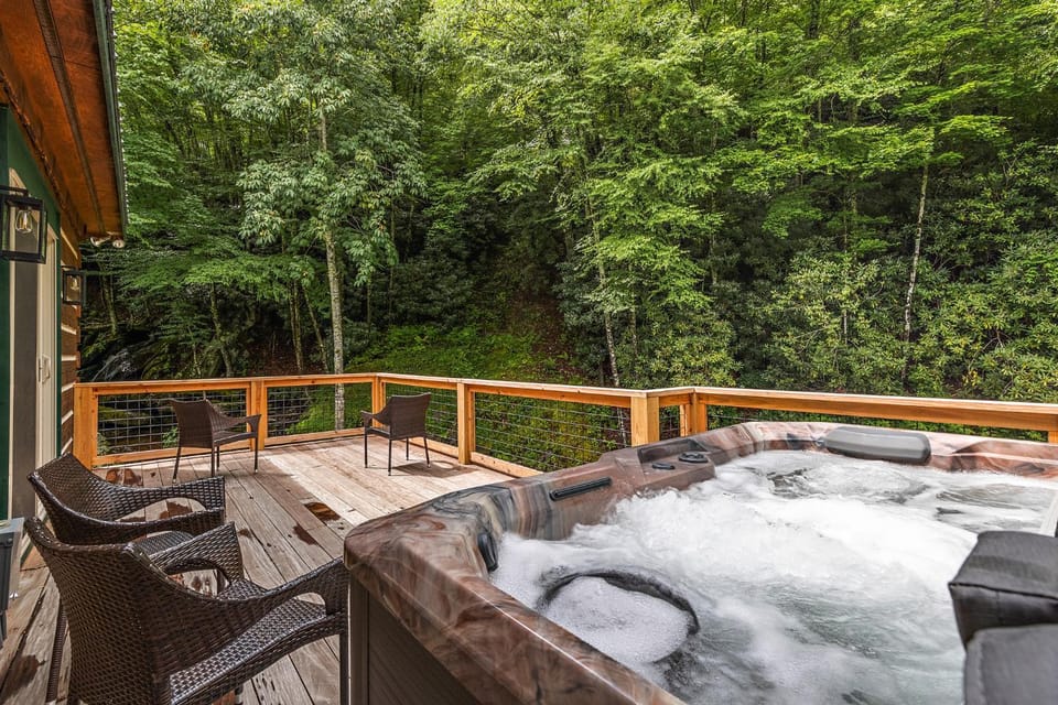 Eagle Ridge Falls House in Watauga