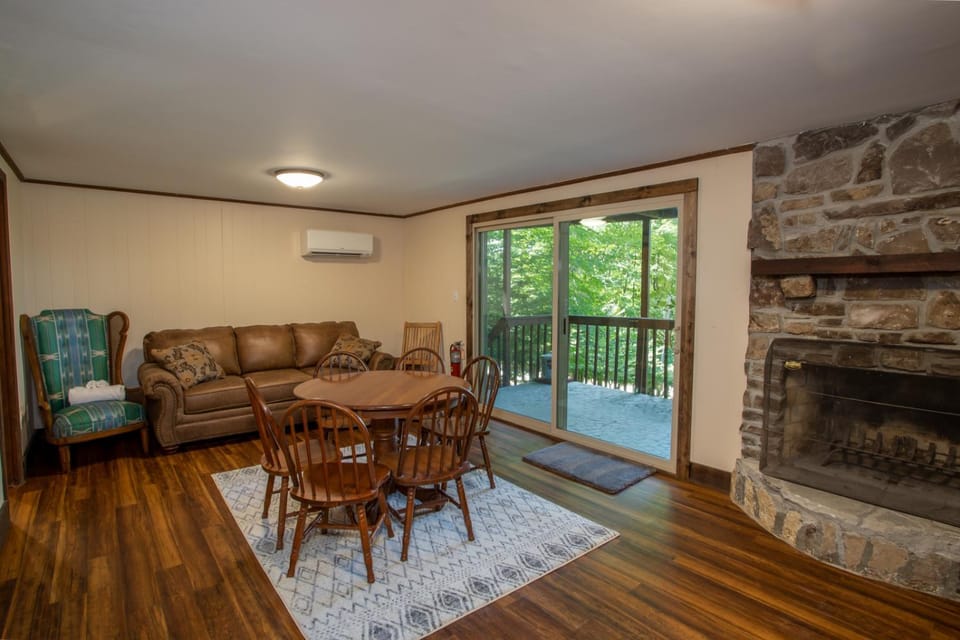 Fern Cottage House in Beech Mountain