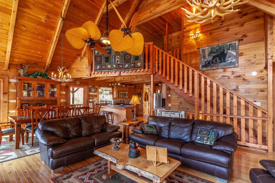 Fly Way Dreams House in Watauga