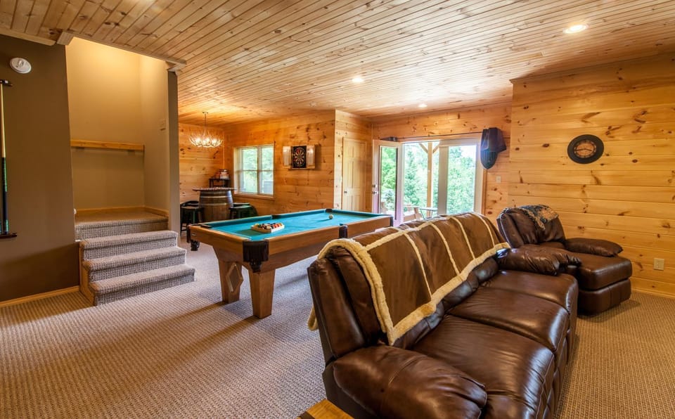 High Road Cabin Cabin in Watauga