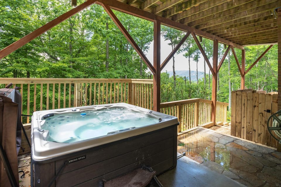 Hillside Haven House in Watauga