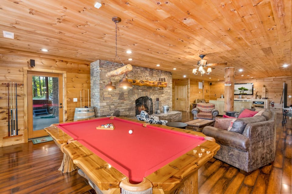 Lake Haven Lodge House in North Carolina