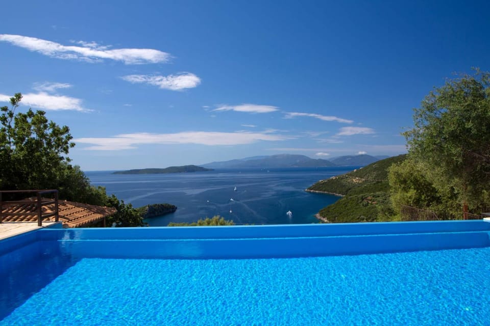 Pool view, Sea view, Swimming pool