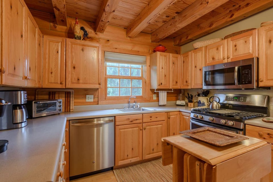 Valle View House in Brushy Fork